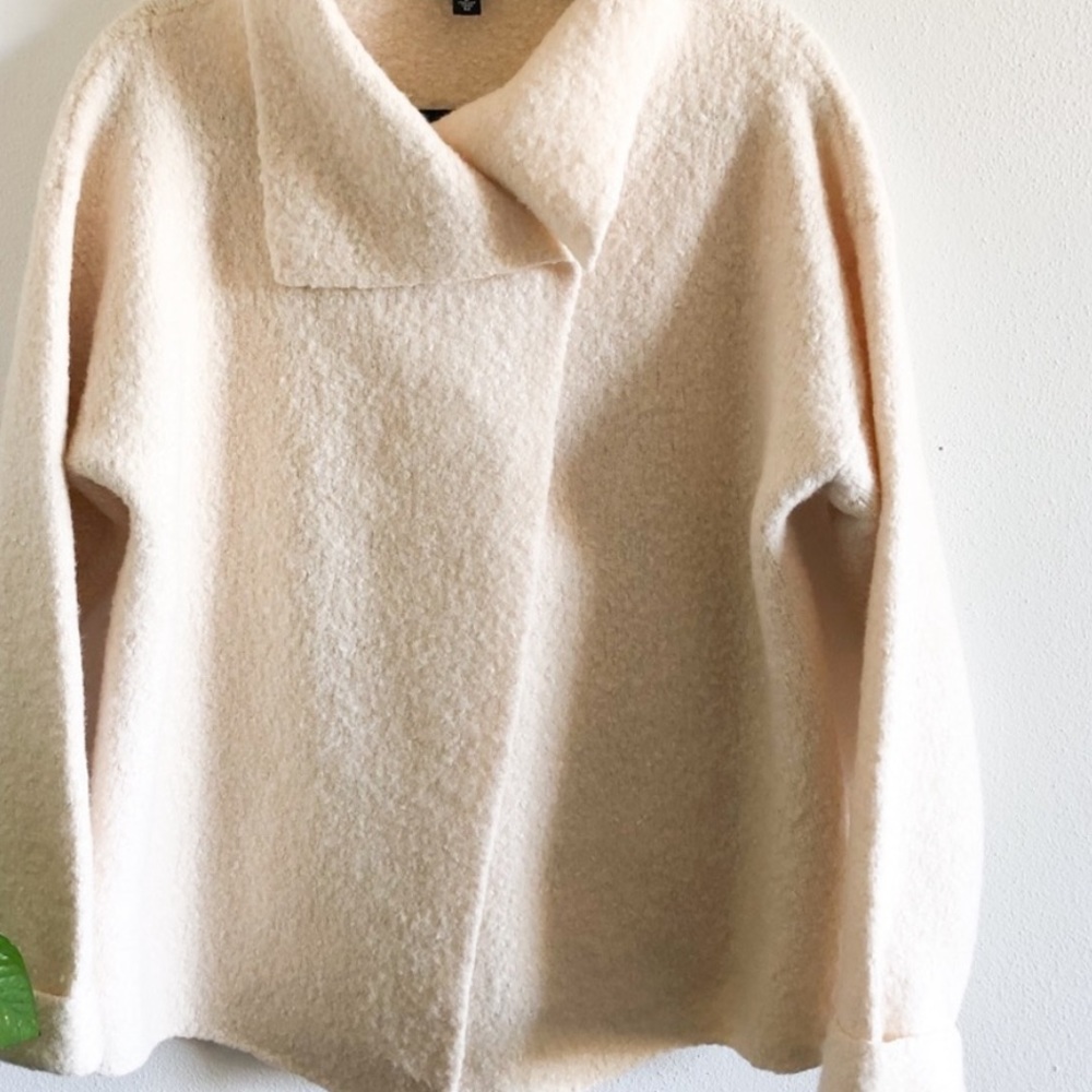 Eileen fisher wool and silk cream cardigan size medium
